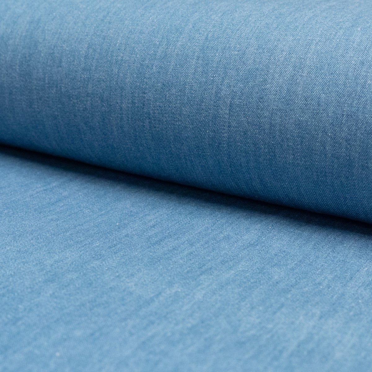 Light denim fabric - shirt weight 4,5oz - Jean bleached